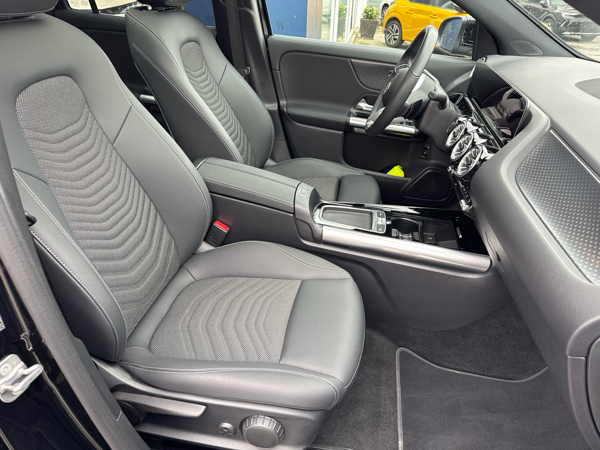 Billede af Mercedes-Benz EQA 250 EL Progressive 190HK 5d Aut.
