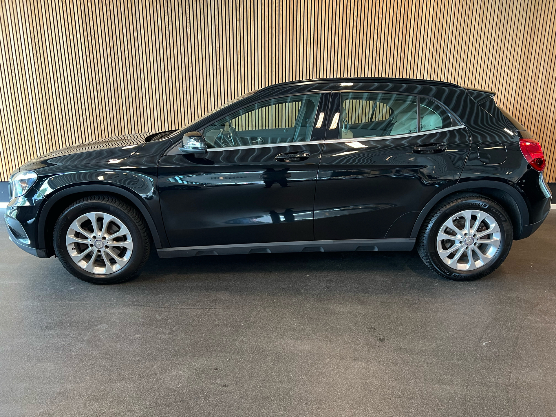 Billede af Mercedes-Benz GLA220 d 2,1 CDI 4Matic 7G-DCT 170HK 5d 7g Aut.