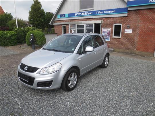 Suzuki SX4 1,6 16V GL A/C 120HK 5d