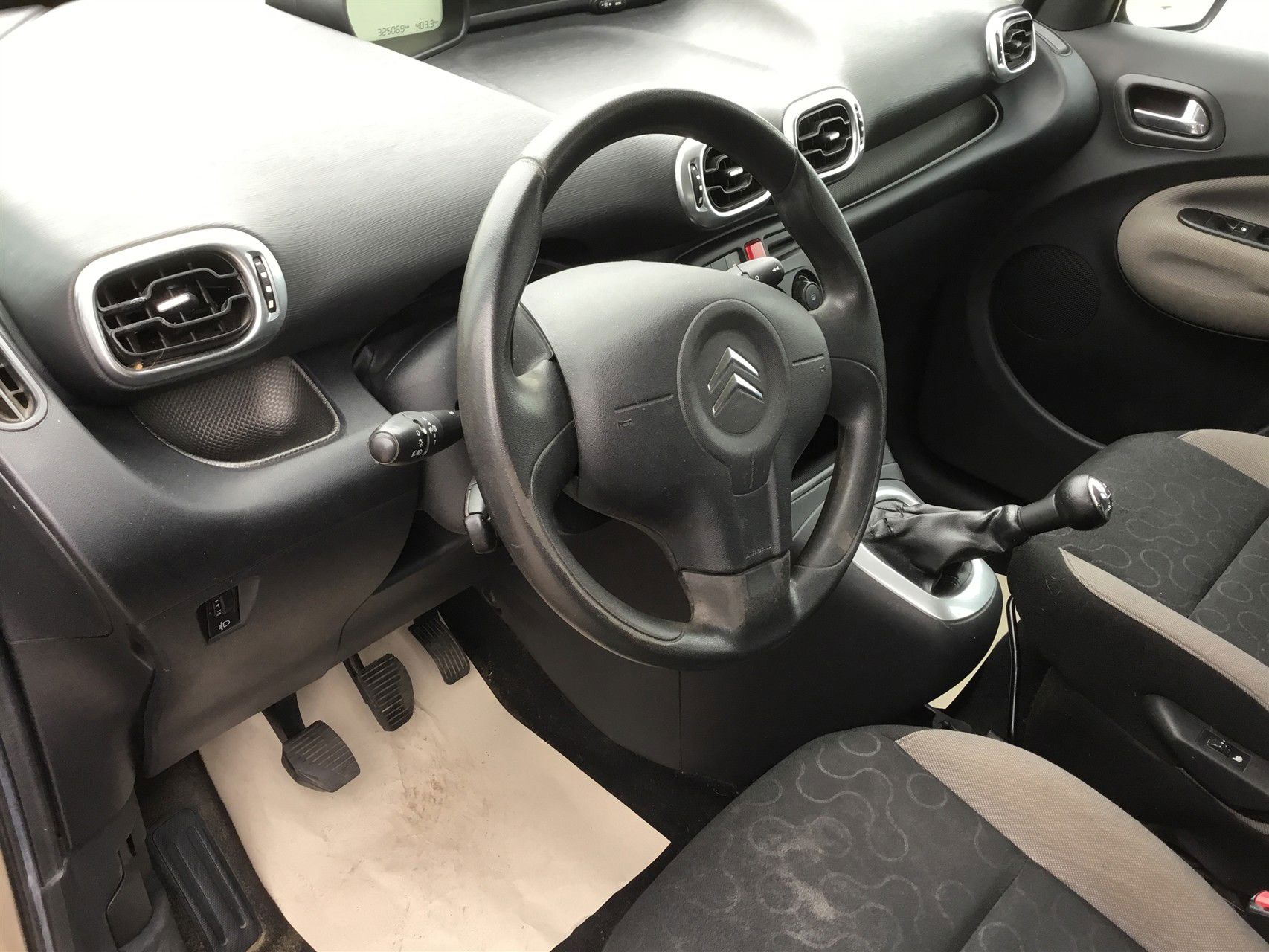 Billede af Citroën C3 Picasso 1,6 HDI 110HK