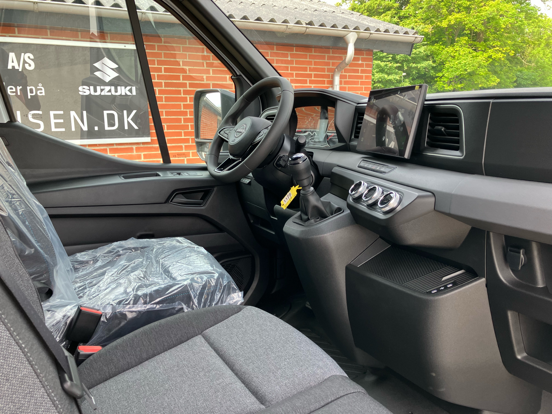 Billede af Nissan Interstar L2H2 2,0 DCi N-Connecta 150HK Van 6g