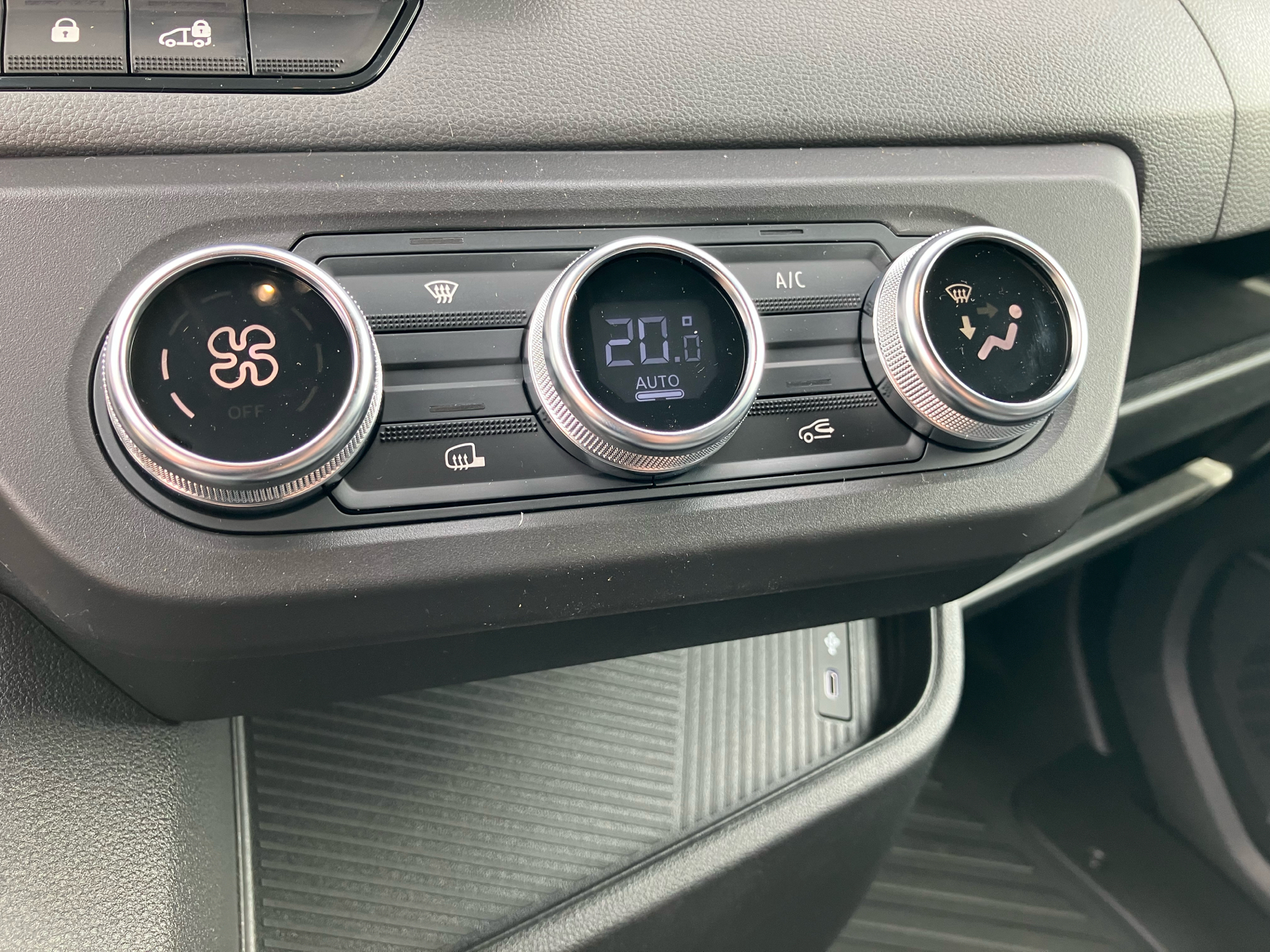 Billede af Nissan Interstar L2H2 2,0 DCi N-Connecta 150HK Van 6g