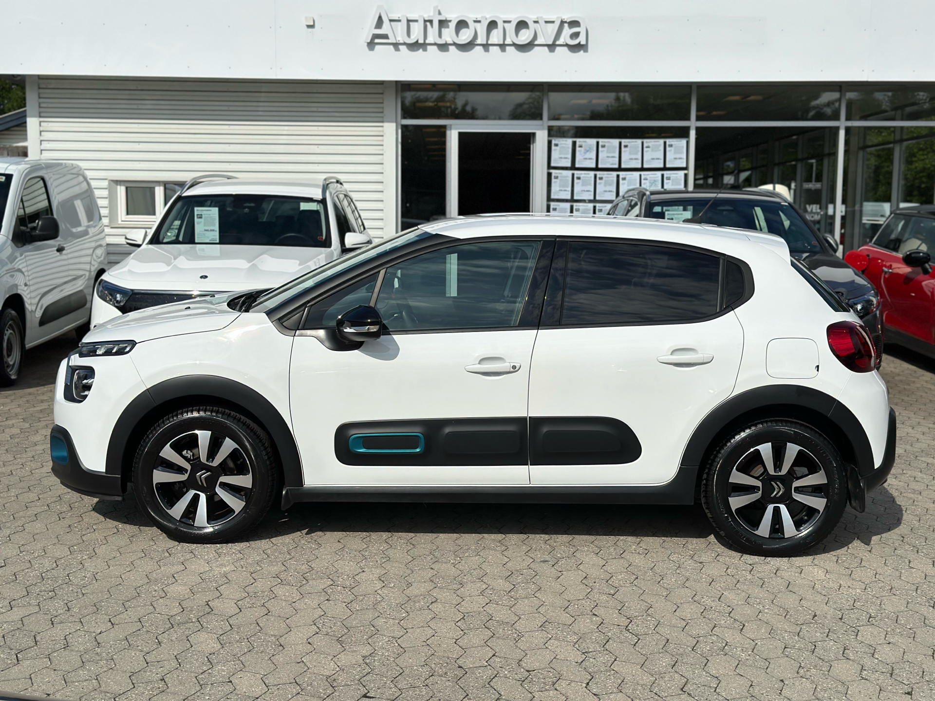 Billede af Citroën C3 1,2 PureTech Shine 83HK 5d