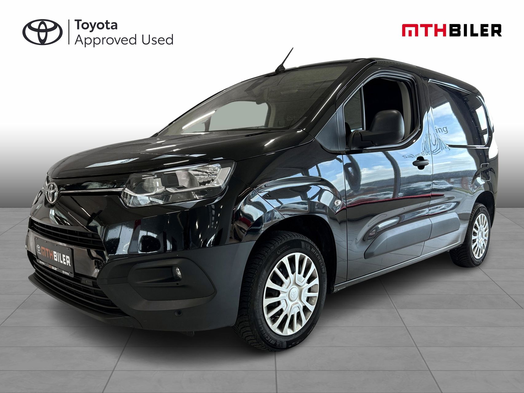 Billede af Toyota Proace City Medium 1,5 D Comfort Smart Active Vision Dobbelt Bagdør 102HK Van