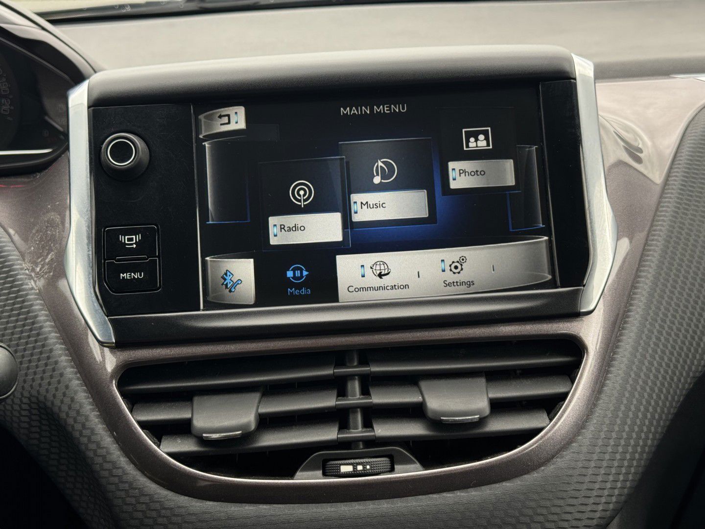 Billede af Peugeot 2008 1,2 VTi Active 82HK