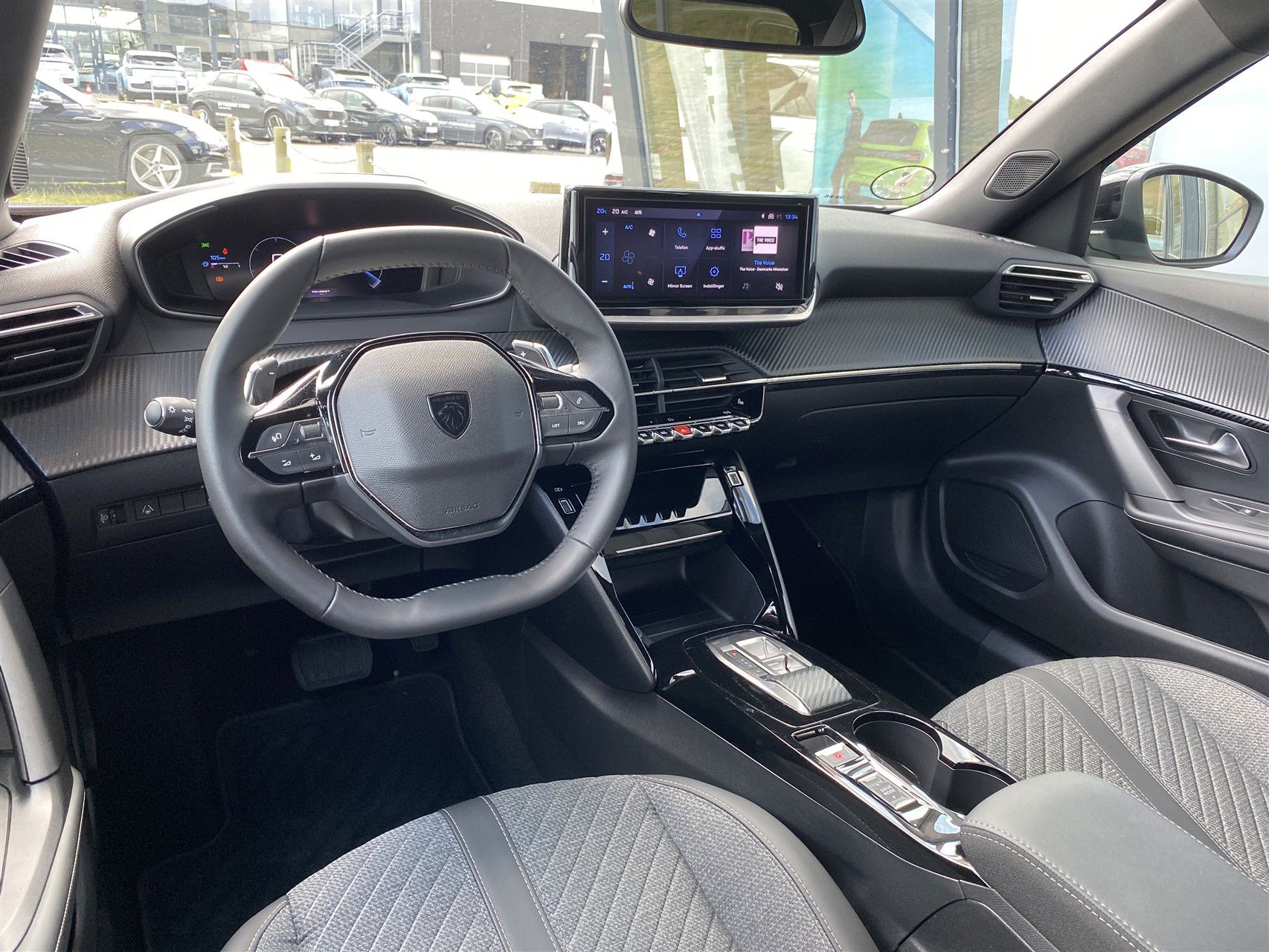 Billede af Peugeot 2008 1,2 PureTech Allure EAT8 130HK 5d 8g Aut.