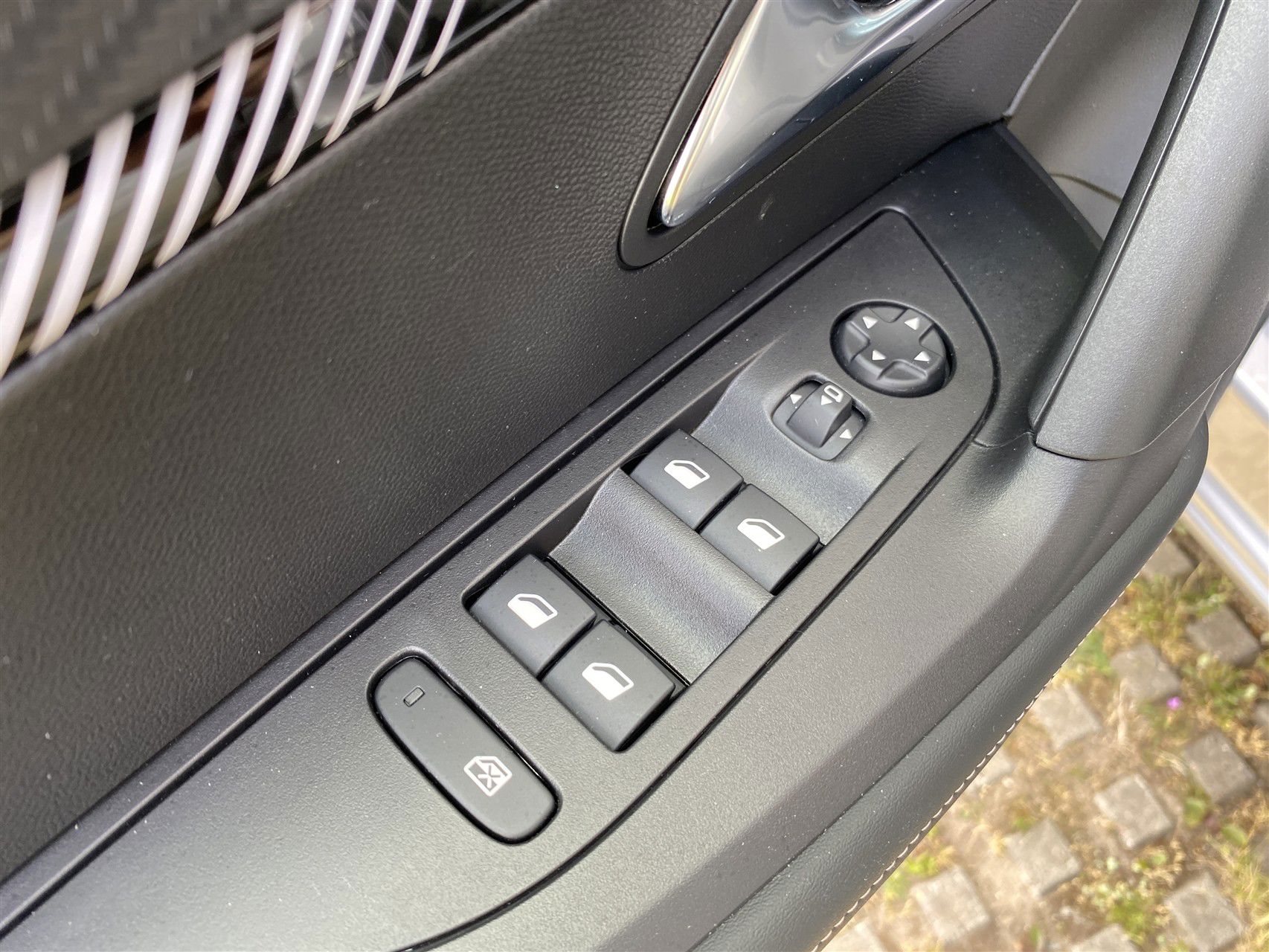 Billede af Peugeot 2008 1,2 PureTech Allure EAT8 130HK 5d 8g Aut.