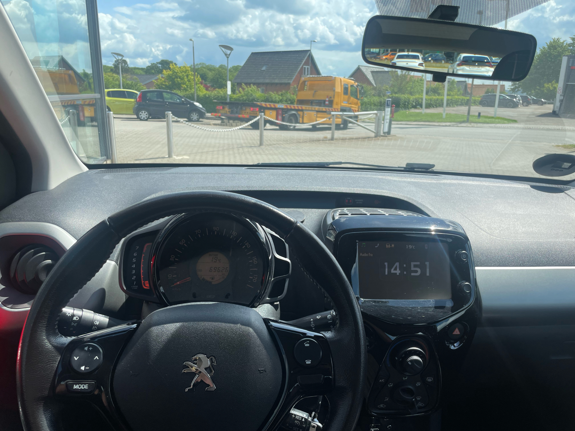Billede af Peugeot 108 1,0 e-Vti More+ 69HK 5d