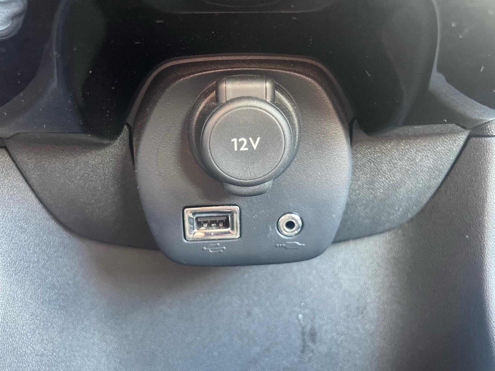 Billede af Peugeot 108 1,0 e-Vti More+ 69HK 5d