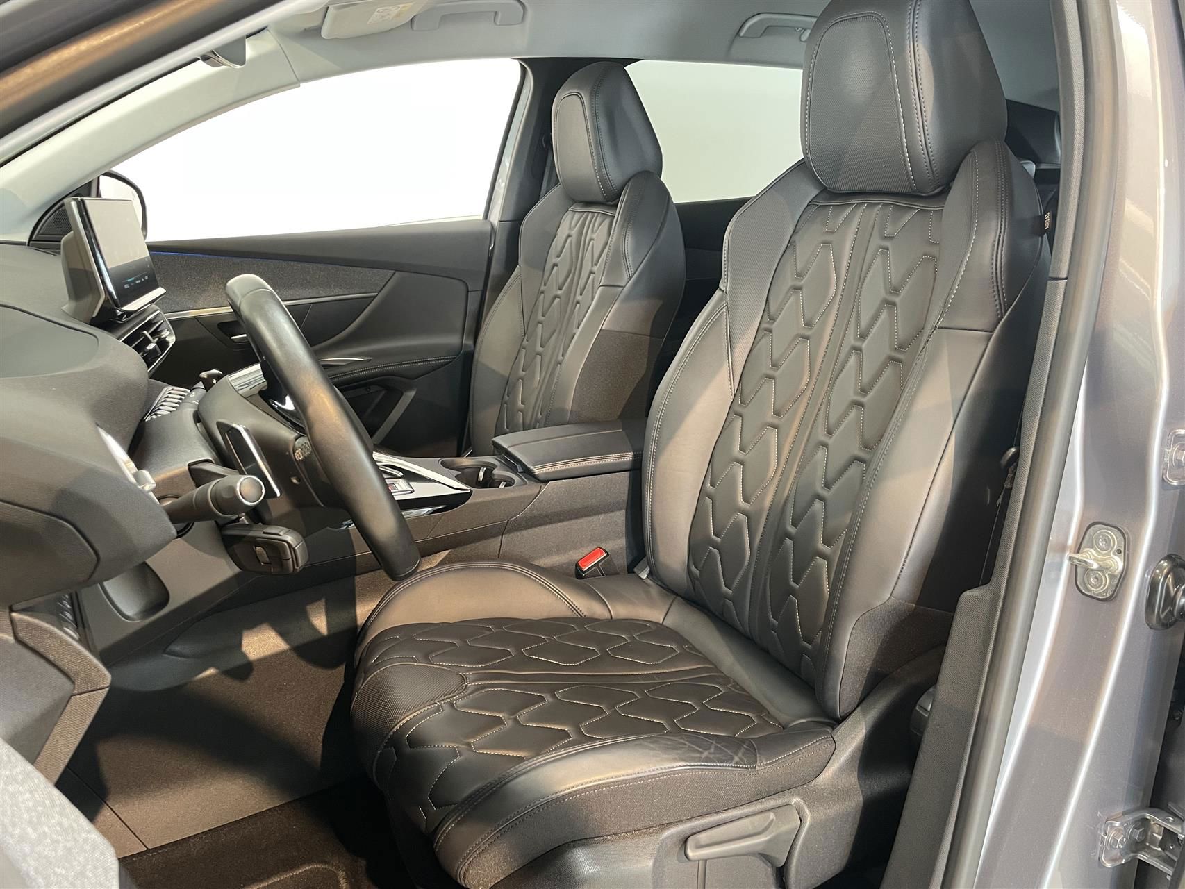 Billede af Peugeot 3008 1,6 PureTech  Plugin-hybrid Selection Sport LTD EAT8 225HK 5d 8g Aut.