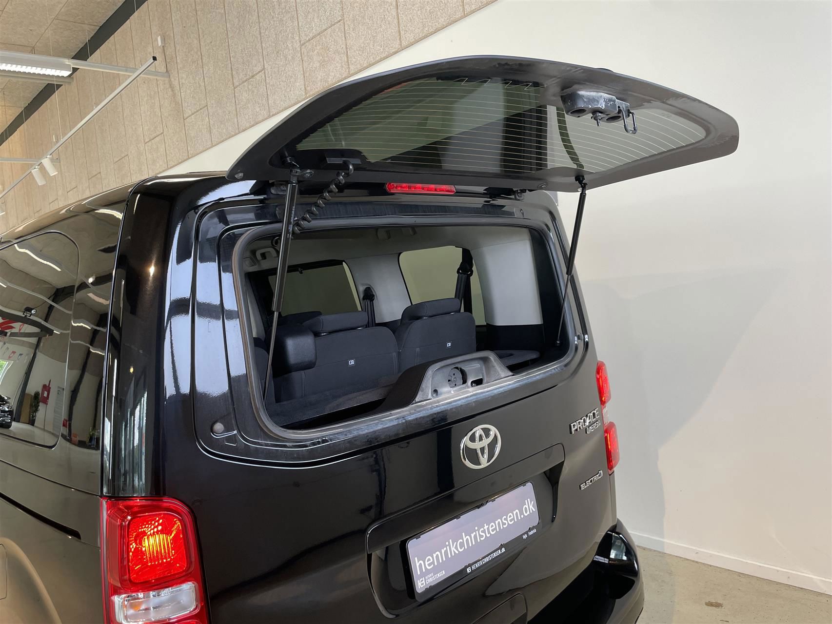 Billede af Toyota Proace Verso Electric Medium EL Family Dobbelt skydedøre 136HK Aut.