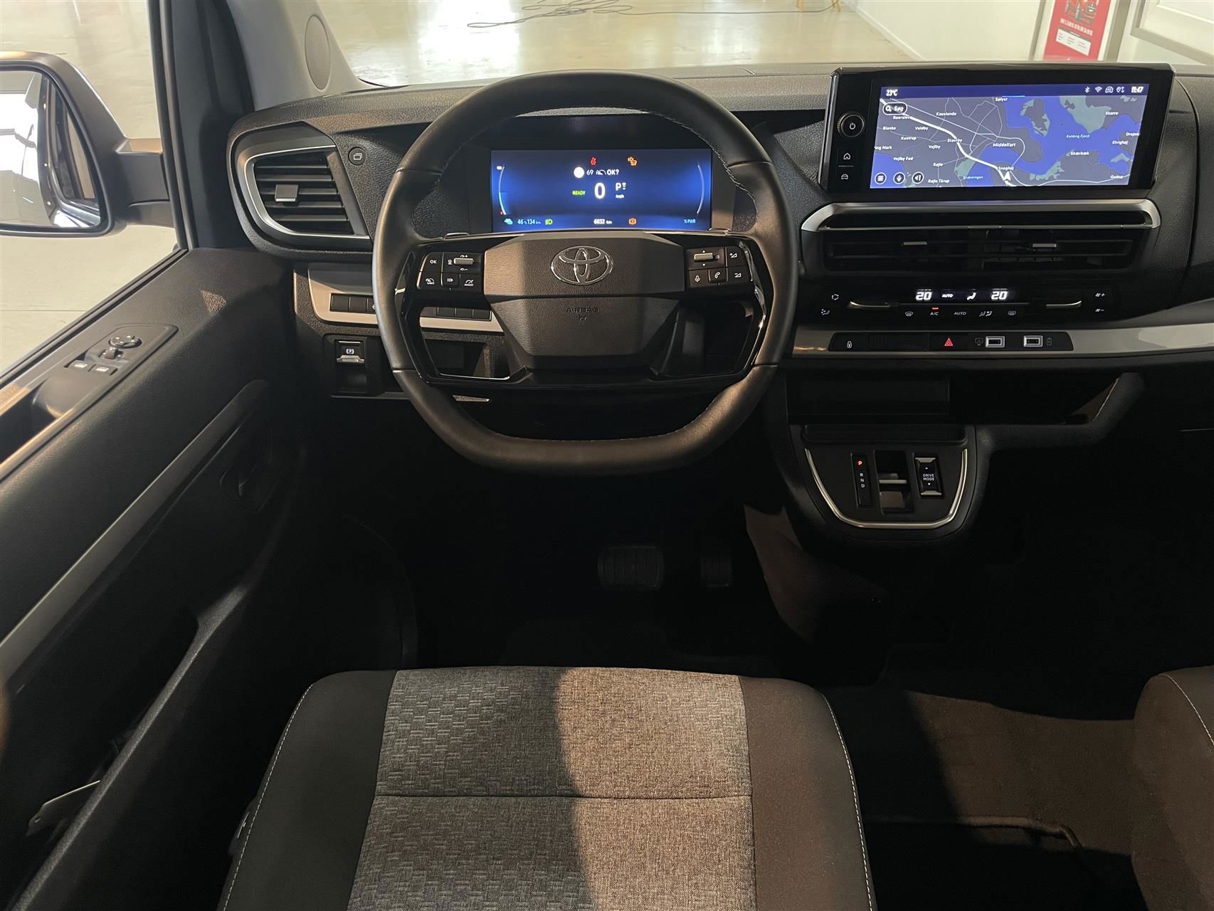 Billede af Toyota Proace Verso Electric Medium EL Family Dobbelt skydedøre 136HK Aut.