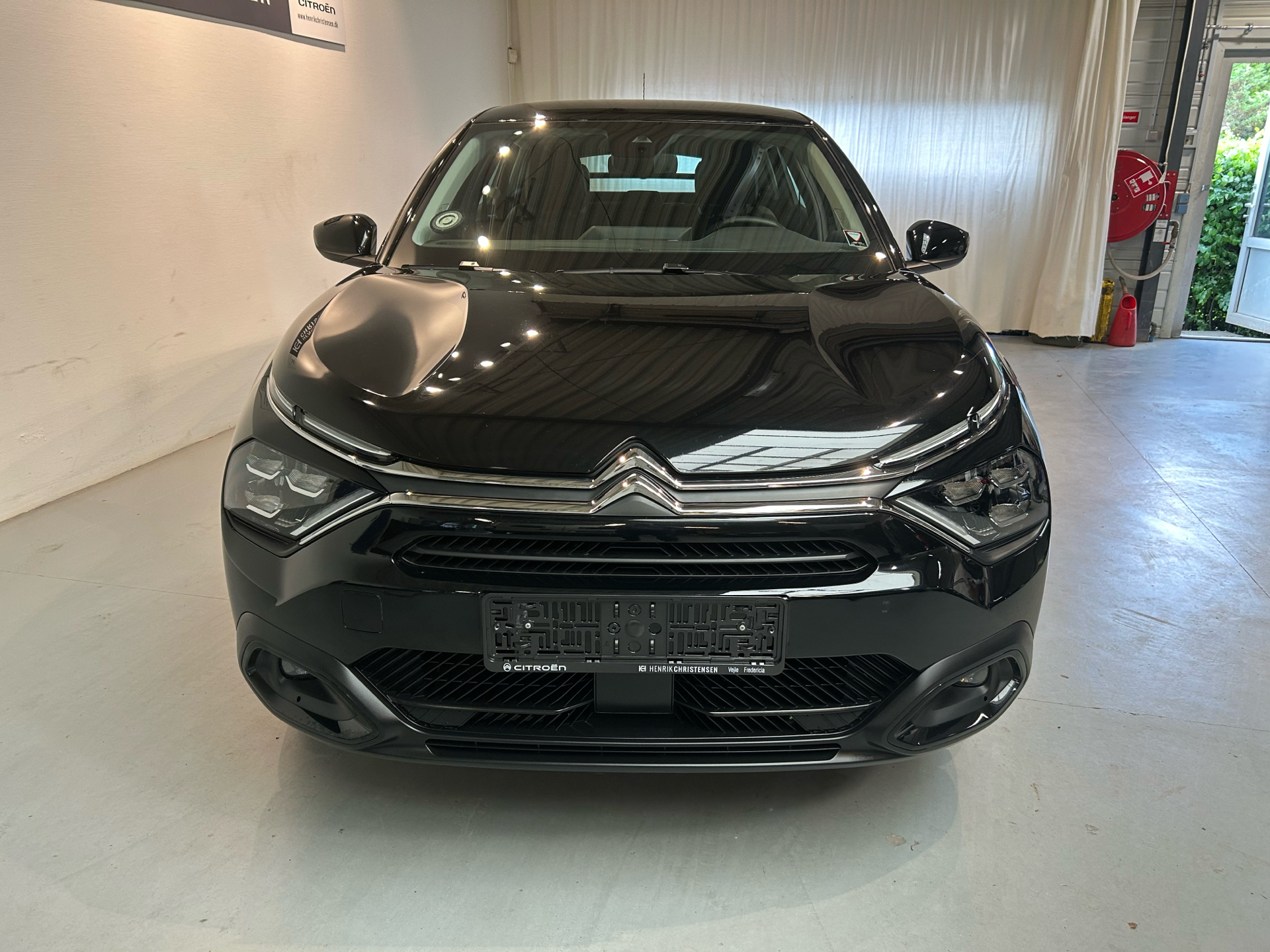 Billede af Citroën C4 1,2 PureTech Shine Ltd. EAT8 130HK 5d 8g Aut.