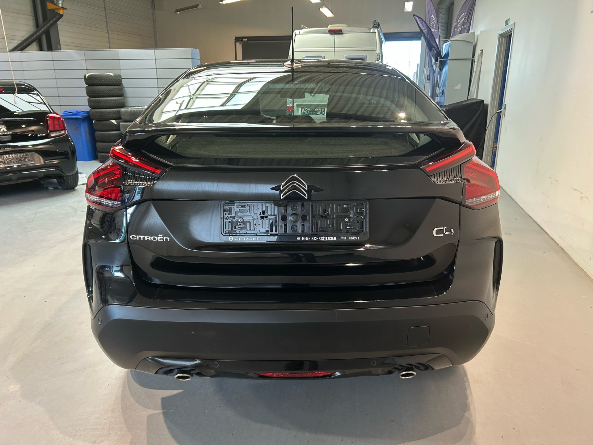 Billede af Citroën C4 1,2 PureTech Shine Ltd. EAT8 130HK 5d 8g Aut.