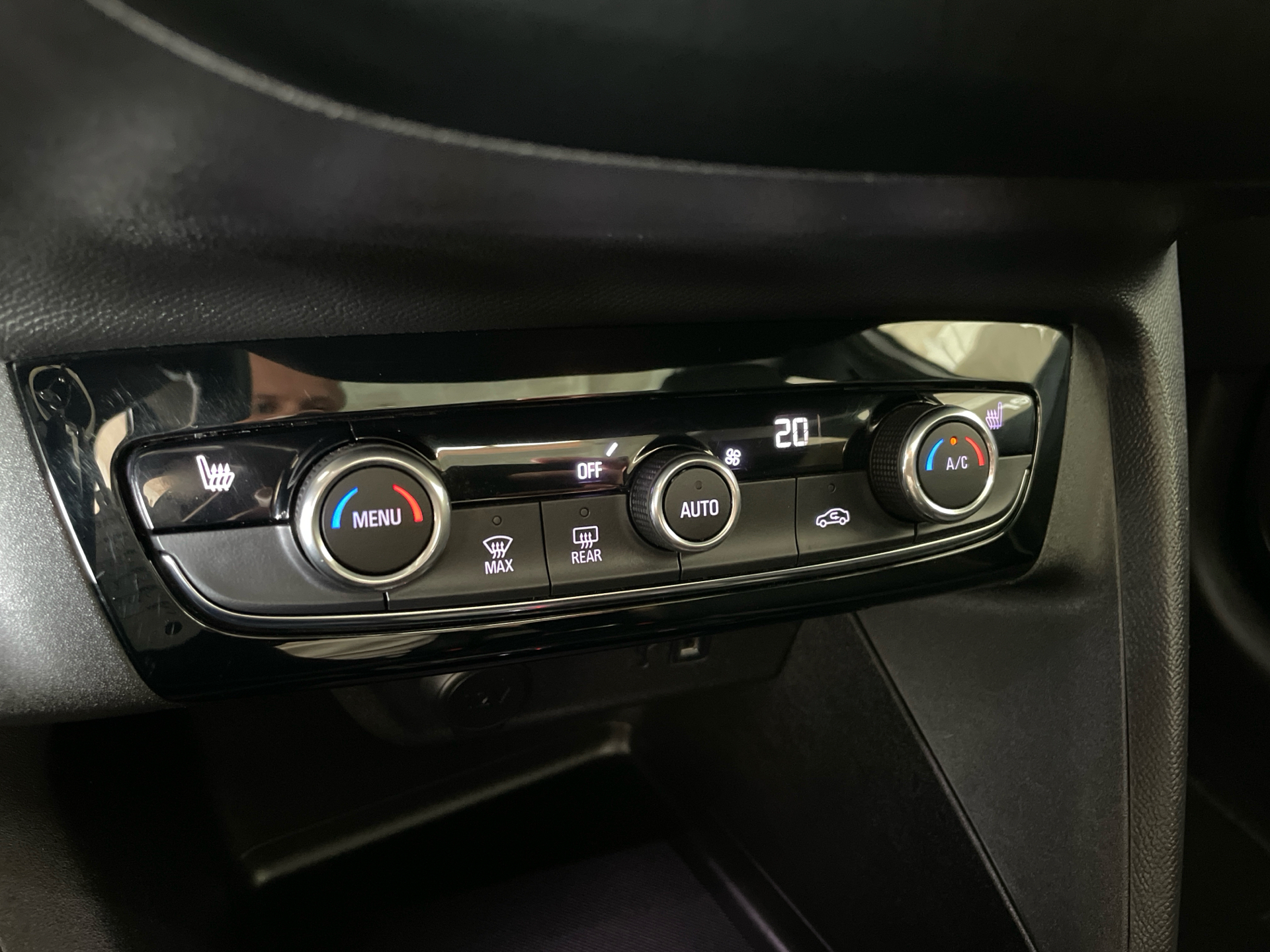 Billede af Opel Corsa 1,2 PureTech Sport 75HK 5d