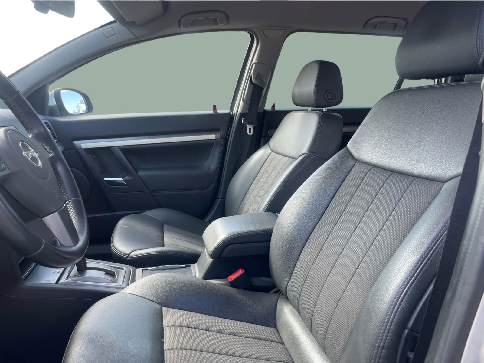Billede af Opel Vectra 1,9 CDTI Elegance 150HK 5d 6g Aut.