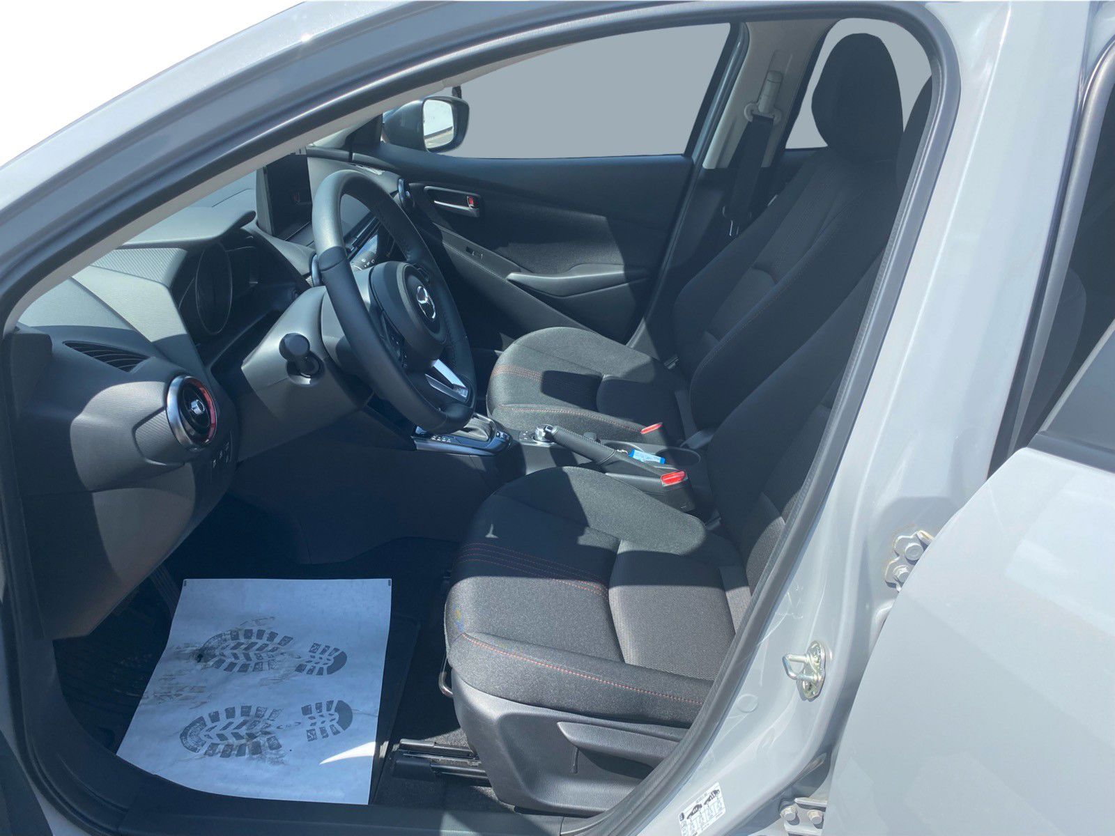 Billede af Mazda 2 1,5 Skyactiv-G Homura 90HK 5d 6g Aut.