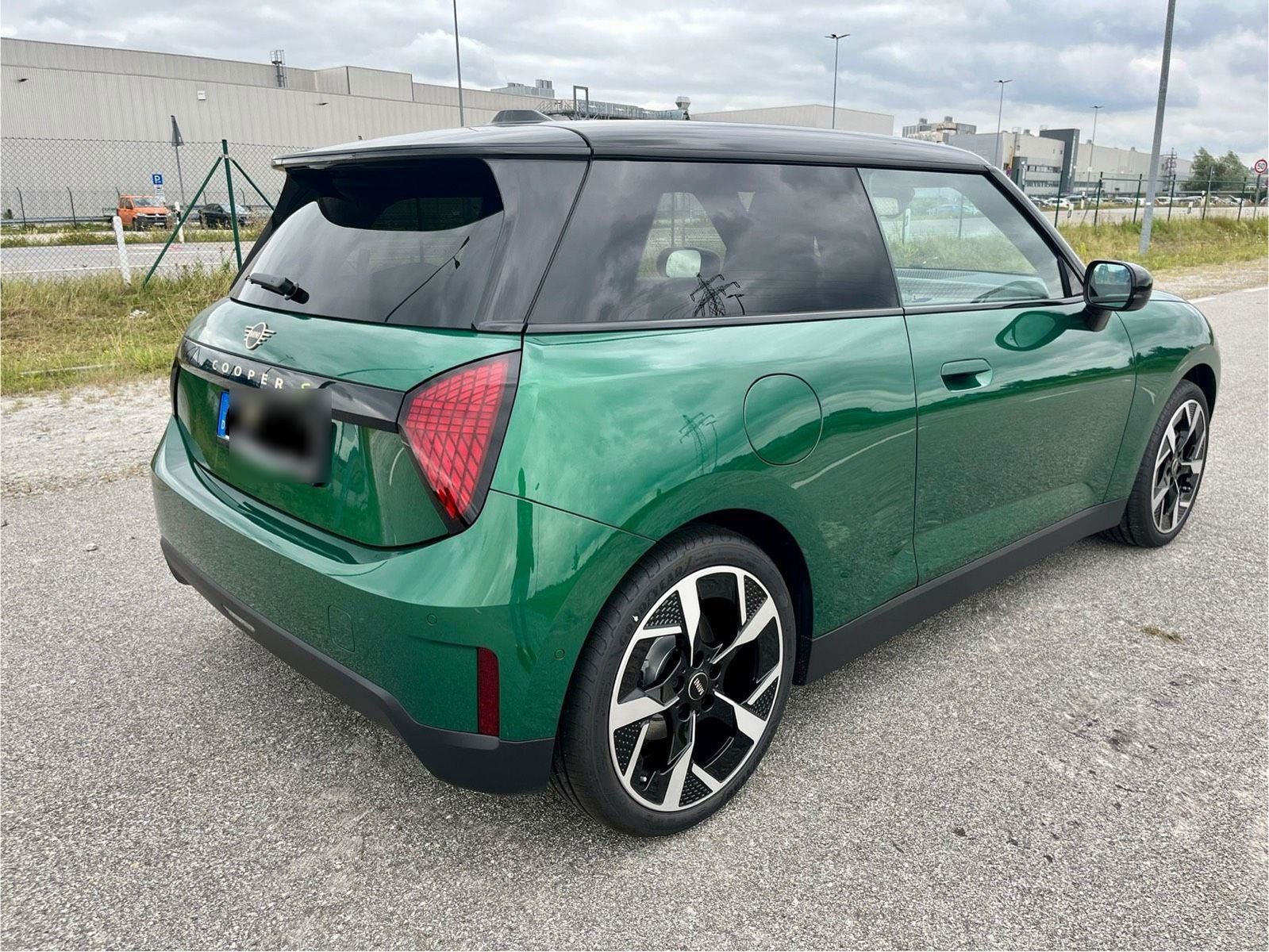 Billede af Mini Cooper SE EL Favoured Trim Option Level M 218HK 3d Aut.