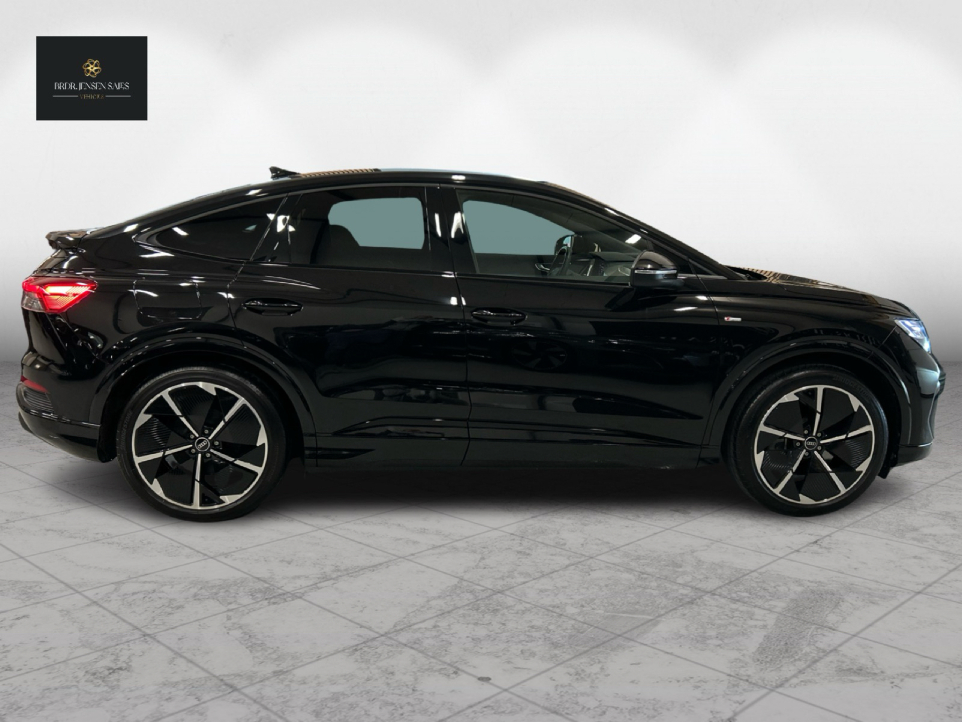 Billede af Audi Q4 Sportback 40 E-tron S Line 204HK 5d Aut.
