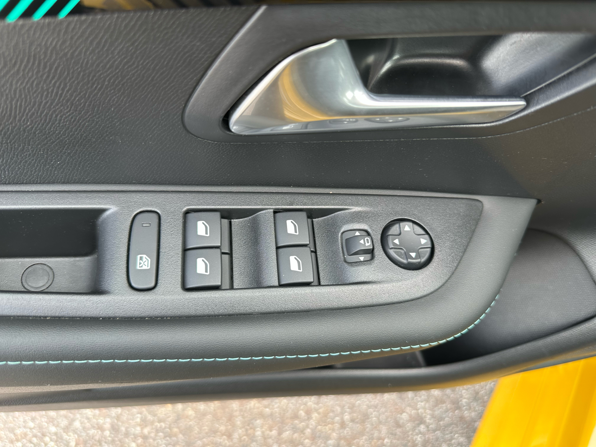 Billede af Peugeot 208 1,2 PureTech Allure Pack 100HK 5d 6g
