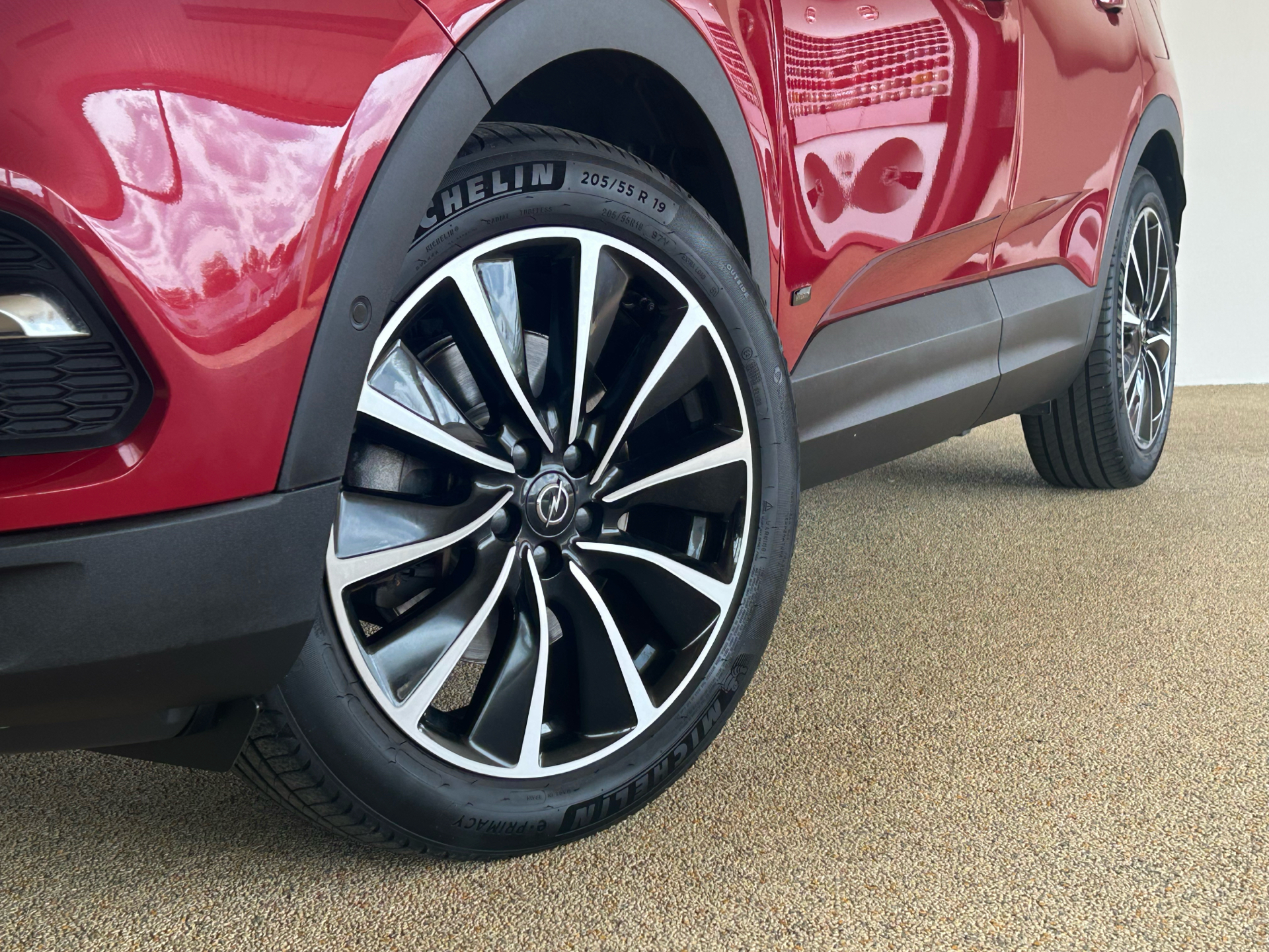 Billede af Opel Grandland X 1,6 PHEV  Plugin-hybrid Ultimate 225HK 5d 8g Aut.