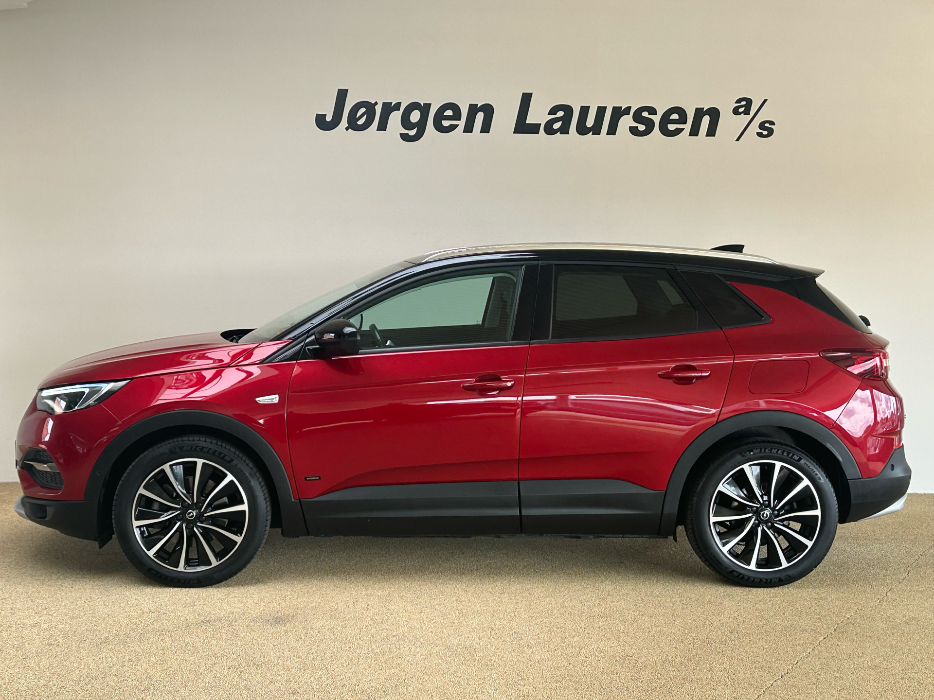 Billede af Opel Grandland X 1,6 PHEV  Plugin-hybrid Ultimate 225HK 5d 8g Aut.