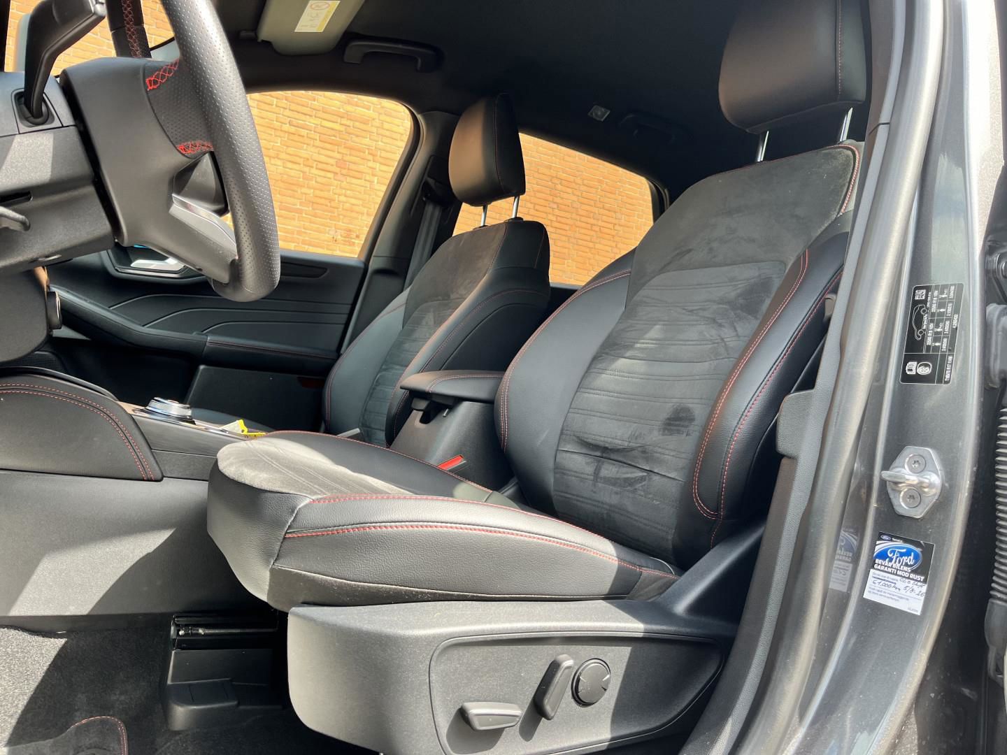 Billede af Ford Kuga 2,5 Plugin-hybrid ST-Line X CVT 225HK 5d Trinl. Gear