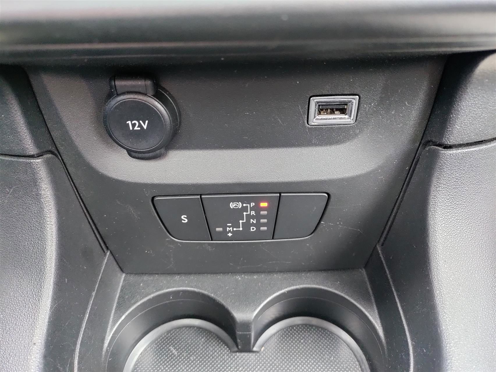 Billede af Citroën C3 1,2 PureTech Triumph EAT6 110HK 5d 6g Aut.