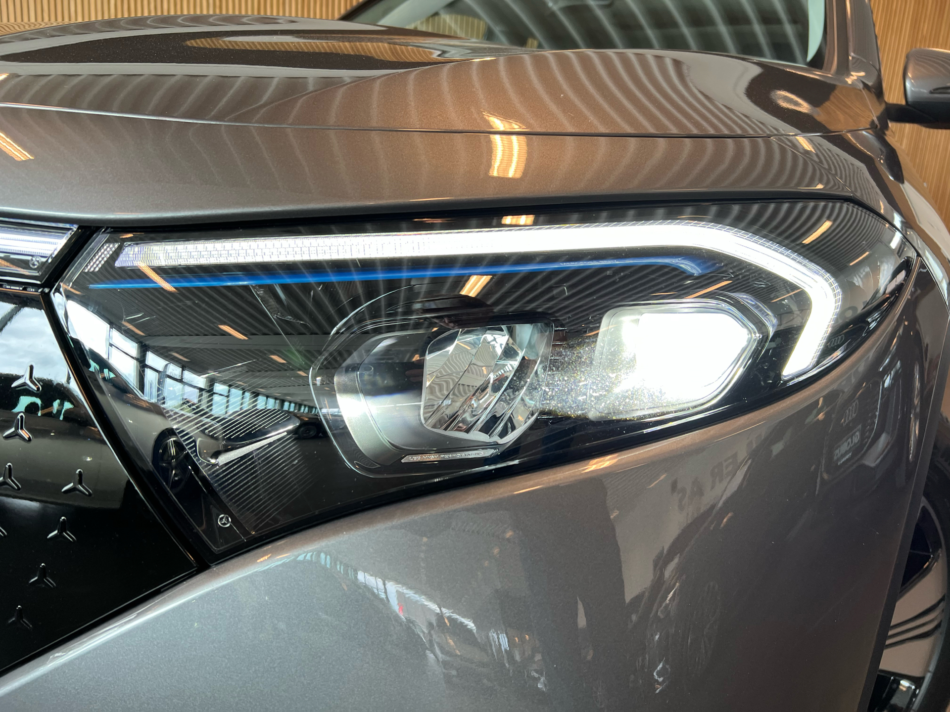 Billede af Mercedes-Benz EQB 300 EL Sport 4Matic 228HK 5d Aut.