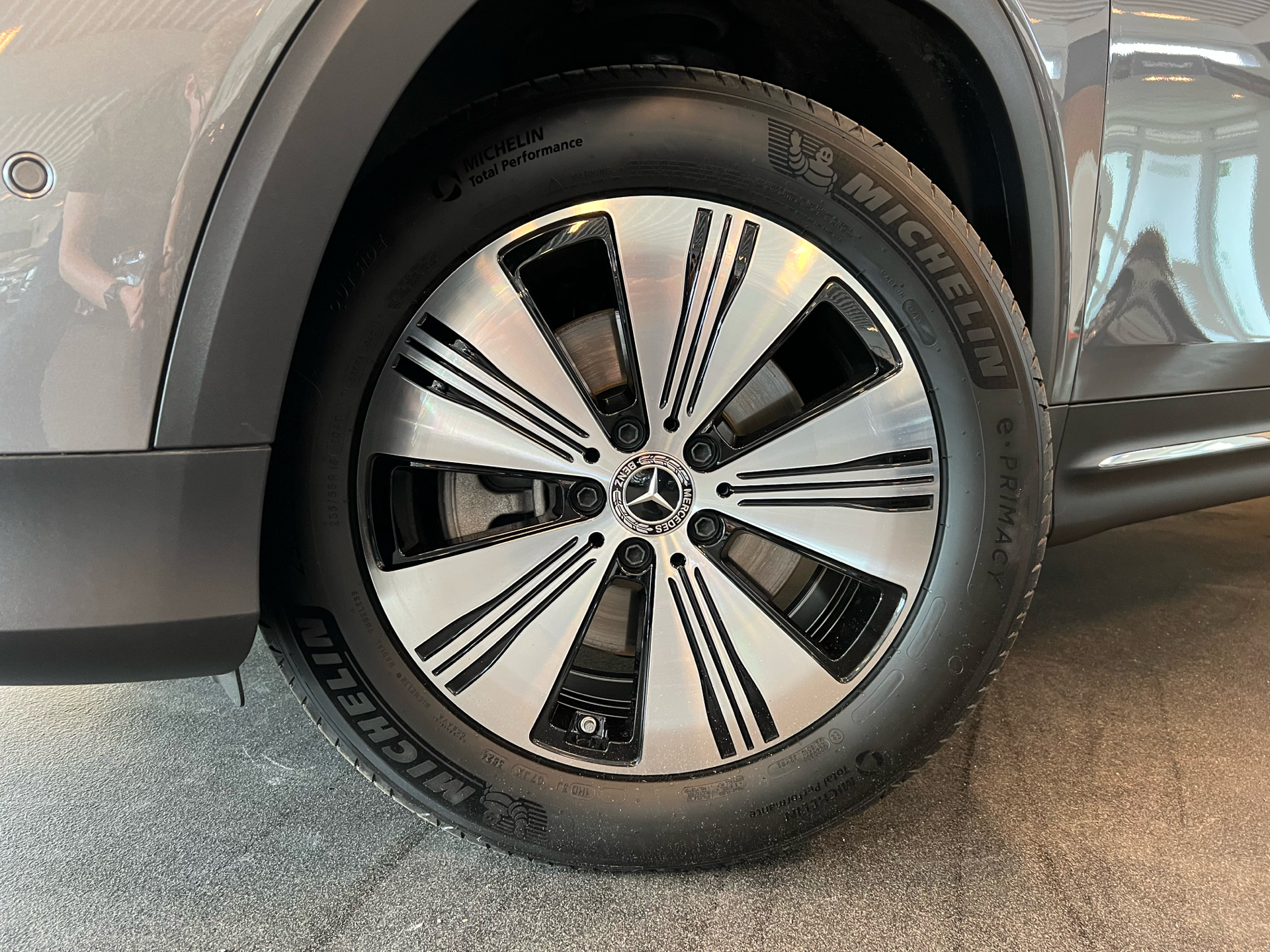 Billede af Mercedes-Benz EQB 300 EL Sport 4Matic 228HK 5d Aut.