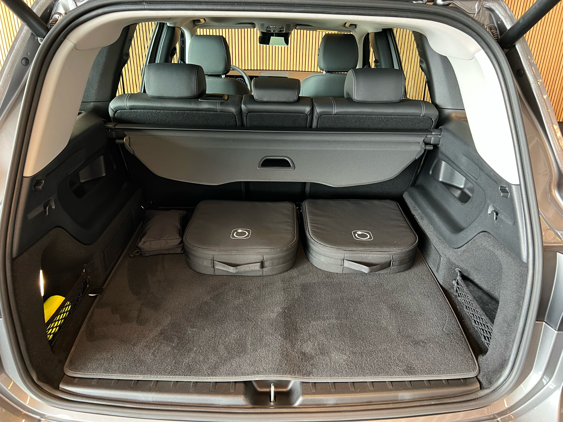 Billede af Mercedes-Benz EQB 300 EL Sport 4Matic 228HK 5d Aut.