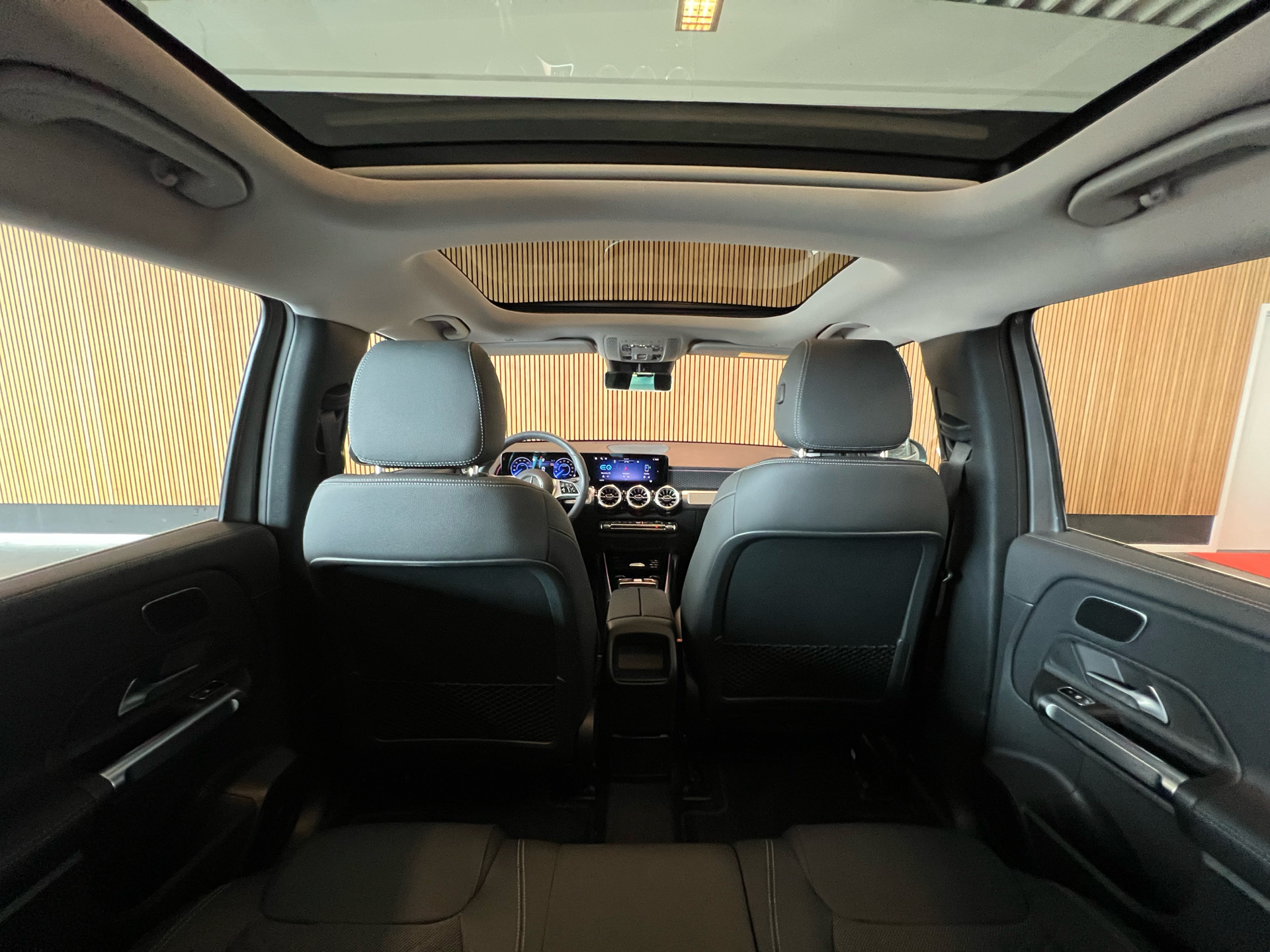 Billede af Mercedes-Benz EQB 300 EL Sport 4Matic 228HK 5d Aut.