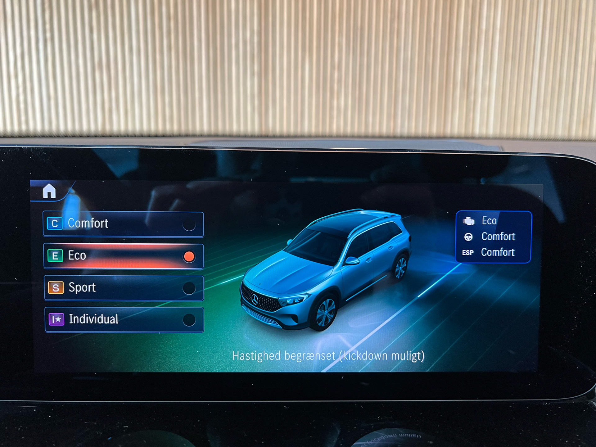 Billede af Mercedes-Benz EQB 300 EL Sport 4Matic 228HK 5d Aut.