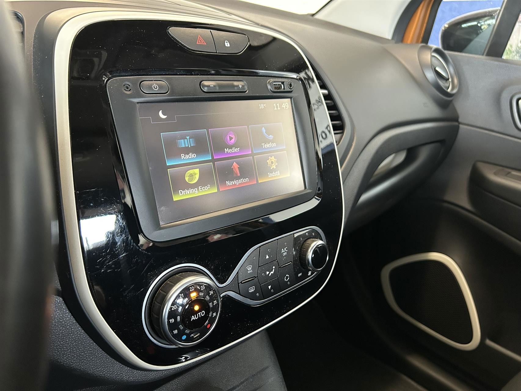 Billede af Renault Captur 1,2 TCE Zen EDC 120HK 5d 6g Aut.