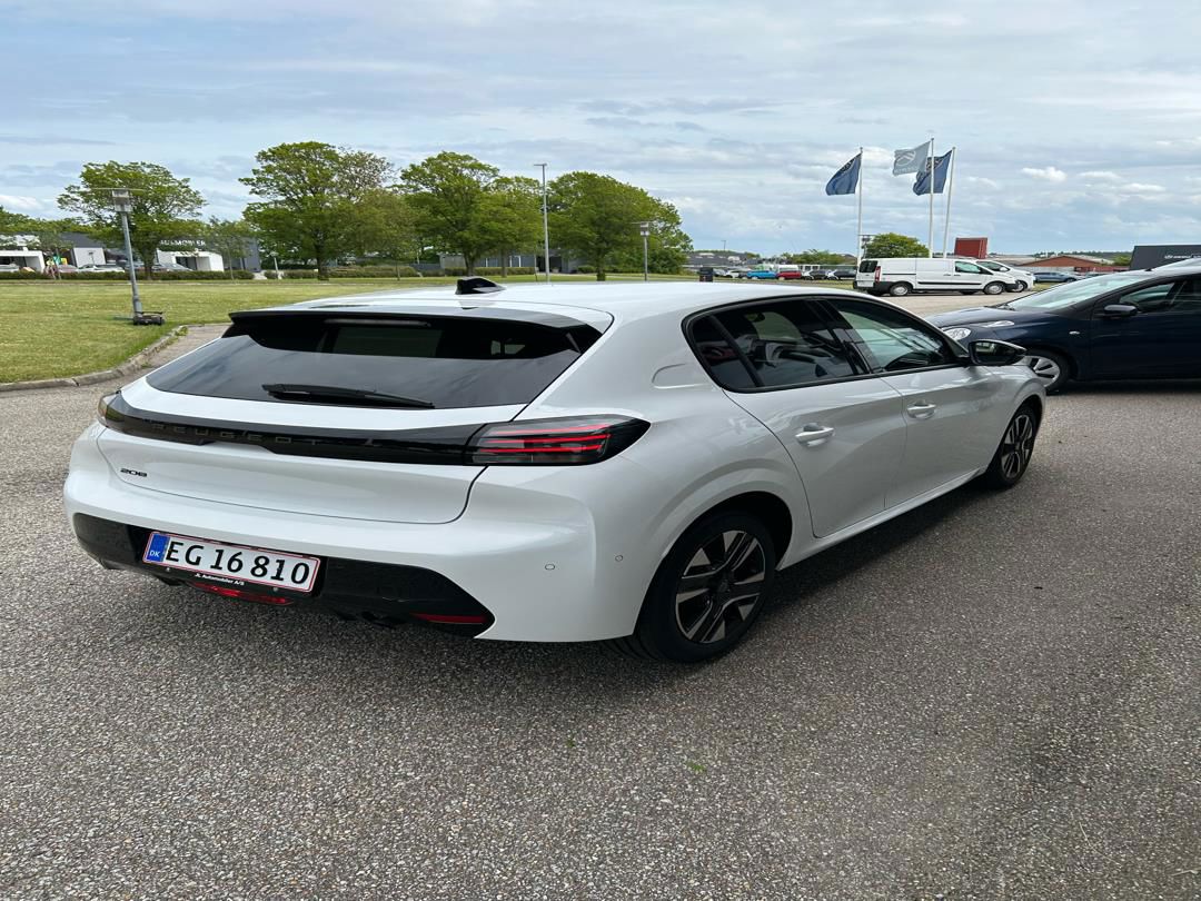 Billede af Peugeot 208 1,2 PureTech Allure+ 100HK 5d 6g