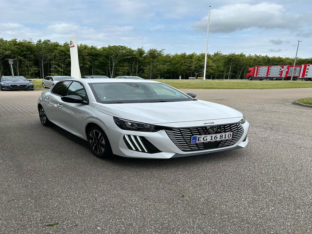 Billede af Peugeot 208 1,2 PureTech Allure+ 100HK 5d 6g