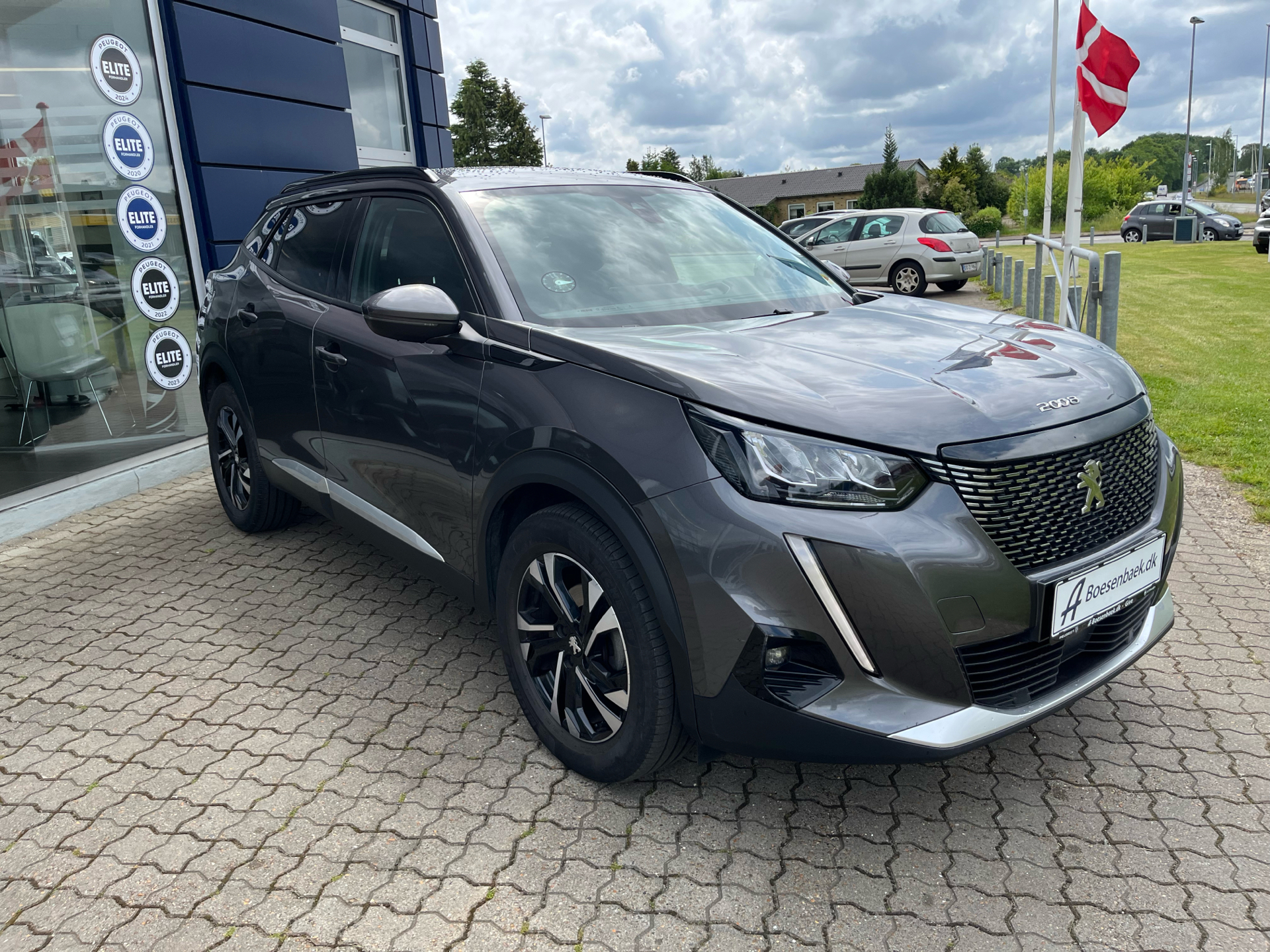 Billede af Peugeot 2008 1,2 PureTech Allure Pack EAT8 130HK 5d 8g Aut.