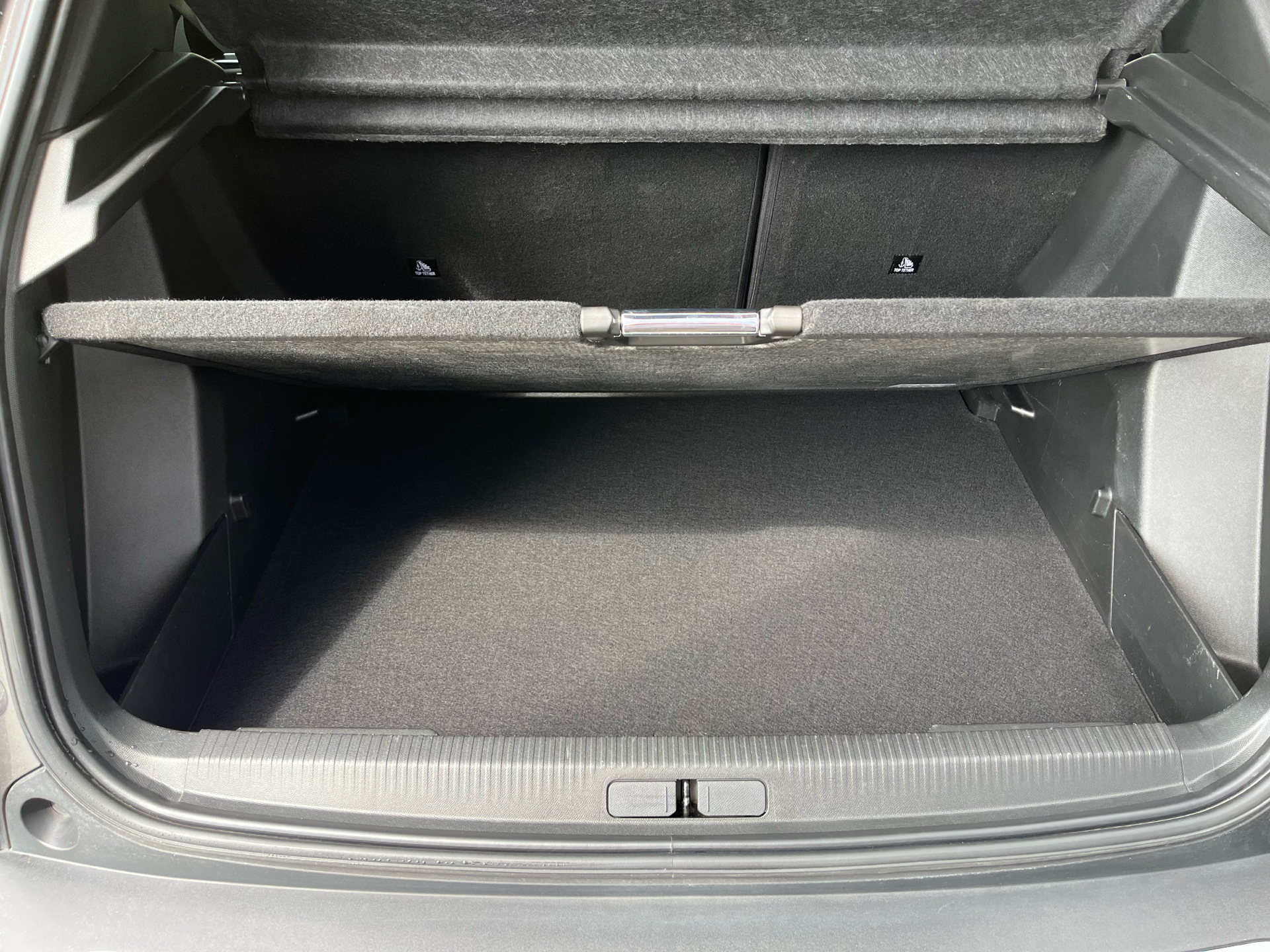 Billede af Peugeot 2008 1,2 PureTech Allure Pack EAT8 130HK 5d 8g Aut.