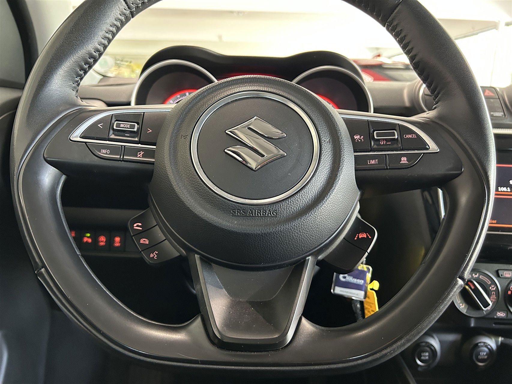Billede af Suzuki Swift 1,2 Dualjet  Mild hybrid Action AEB CVT 83HK 5d Trinl. Gear
