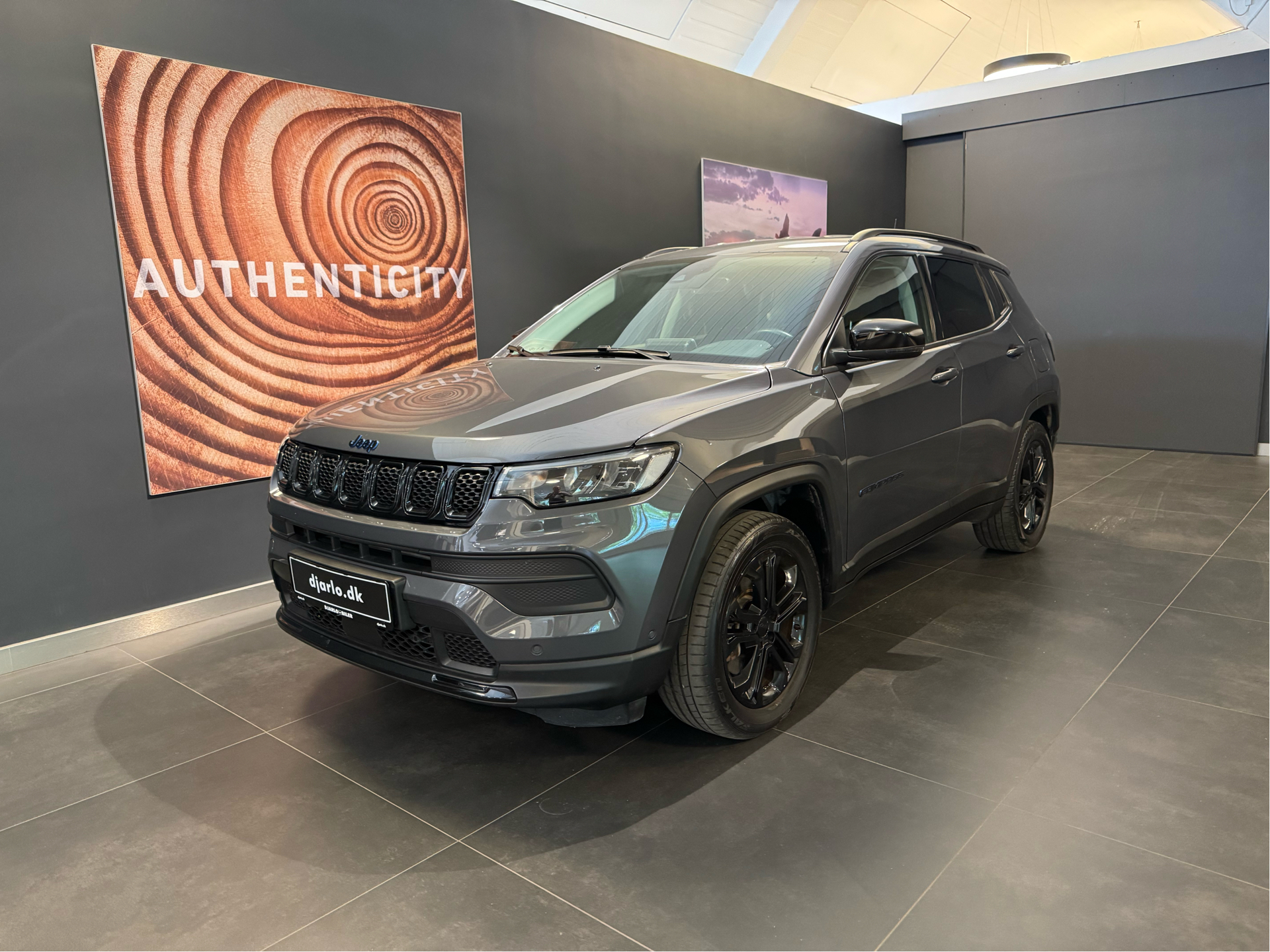Billede af Jeep Compass 1,3 MJT  Plugin-hybrid Night Eagle 4xe 190HK 5d 6g Aut.