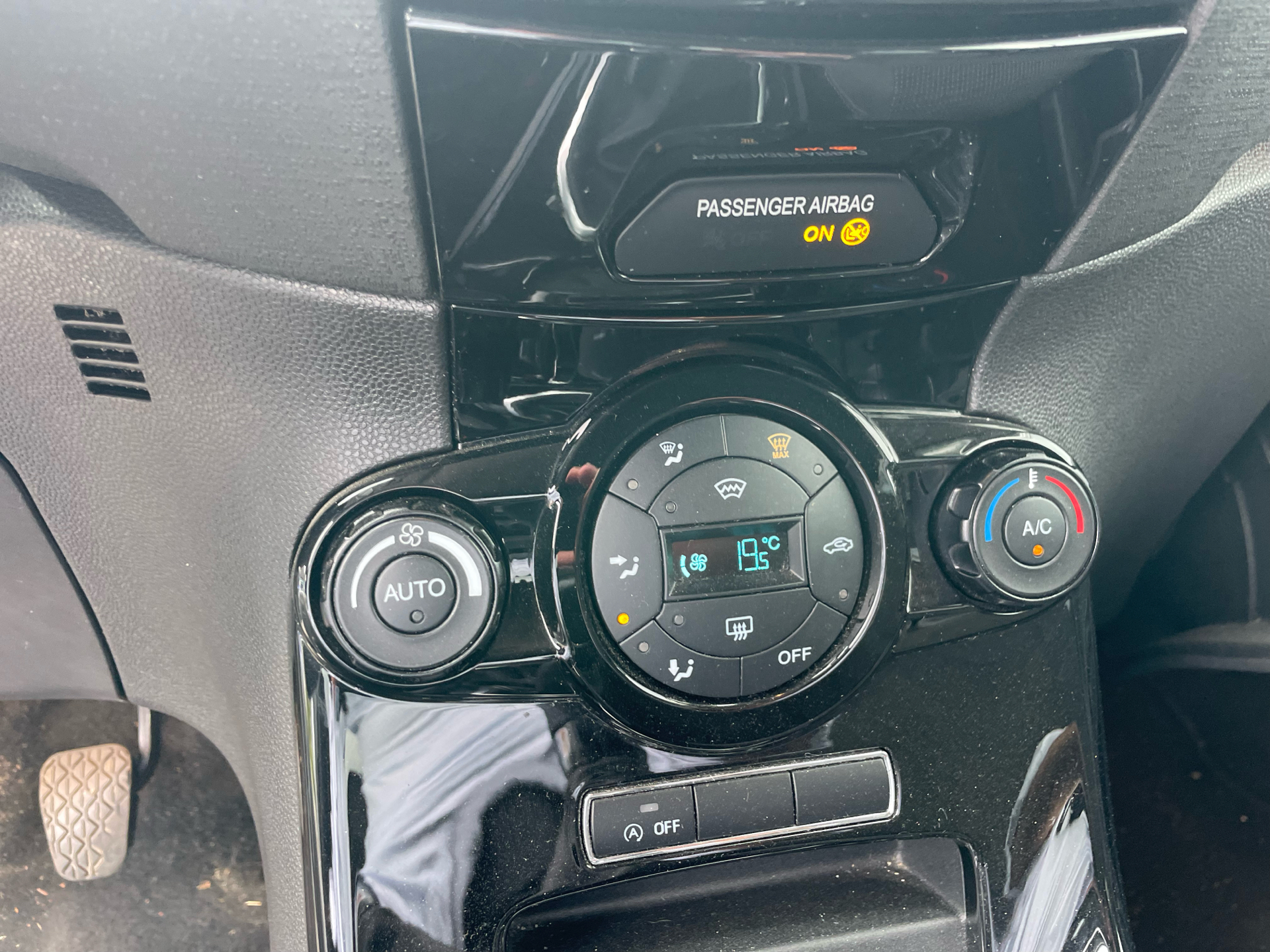 Billede af Ford Fiesta 1,0 EcoBoost Titanium Start/Stop 100HK 5d