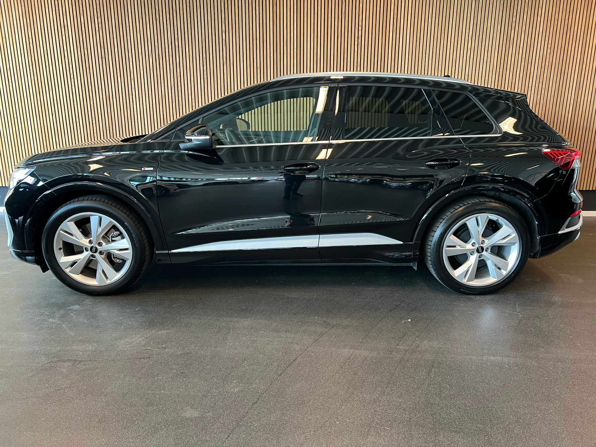 Billede af Audi Q4 45 E-tron S Line 286HK 5d Aut.