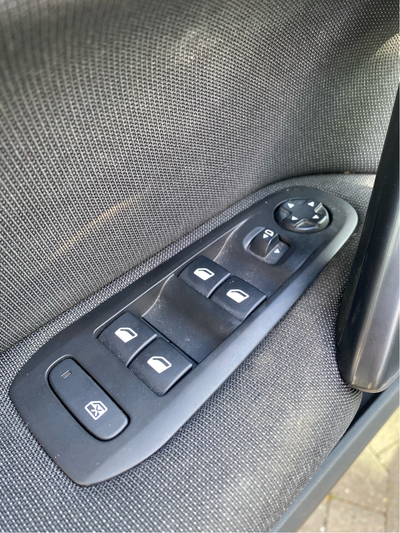 Billede af Peugeot 308 SW 1,6 BlueHDi Allure Sky EAT6 120HK Stc 6g Aut.
