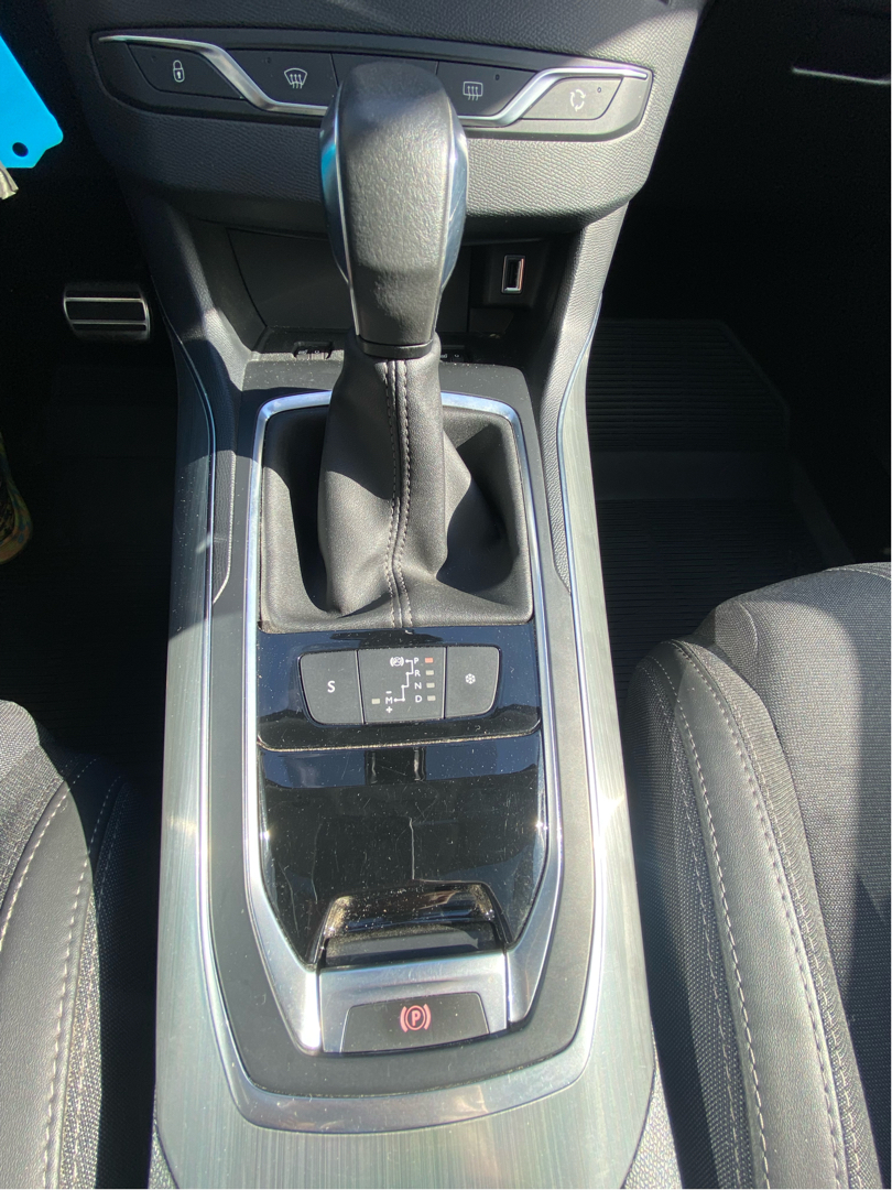 Billede af Peugeot 308 SW 1,6 BlueHDi Allure Sky EAT6 120HK Stc 6g Aut.