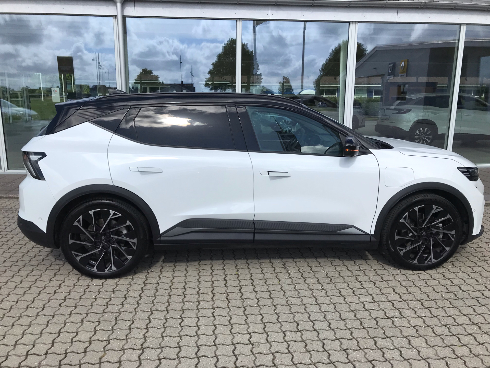 Billede af Renault Scénic E-TECH Esprit Alpine 220HK Aut.