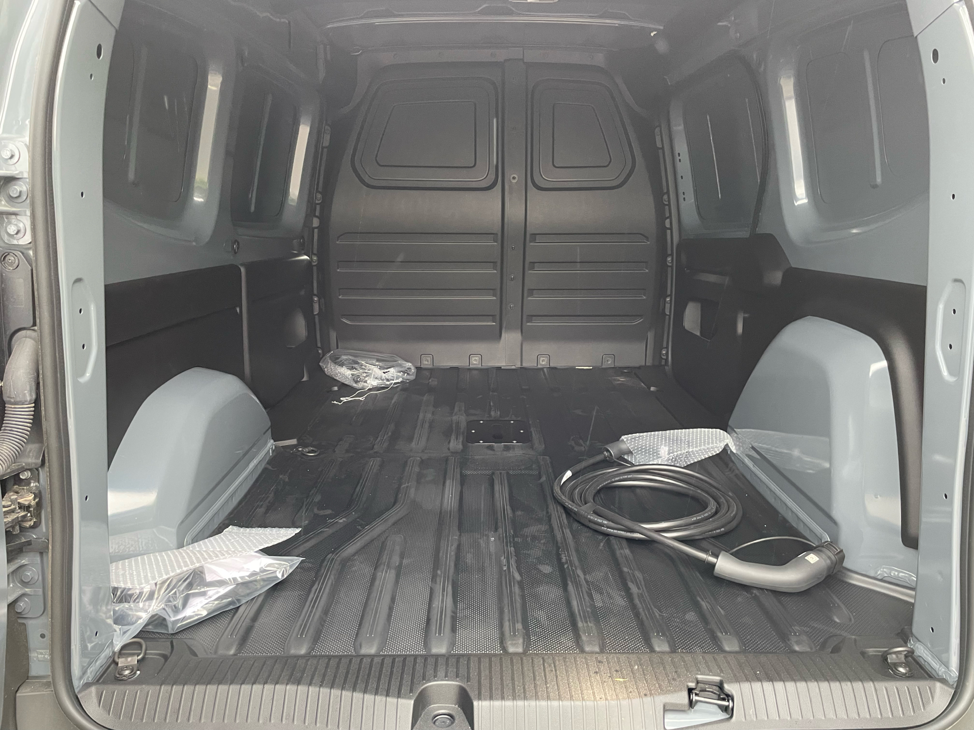 Billede af Nissan Townstar Townstar Van Electric 45KWH L2 N-Connecta Blind FD +