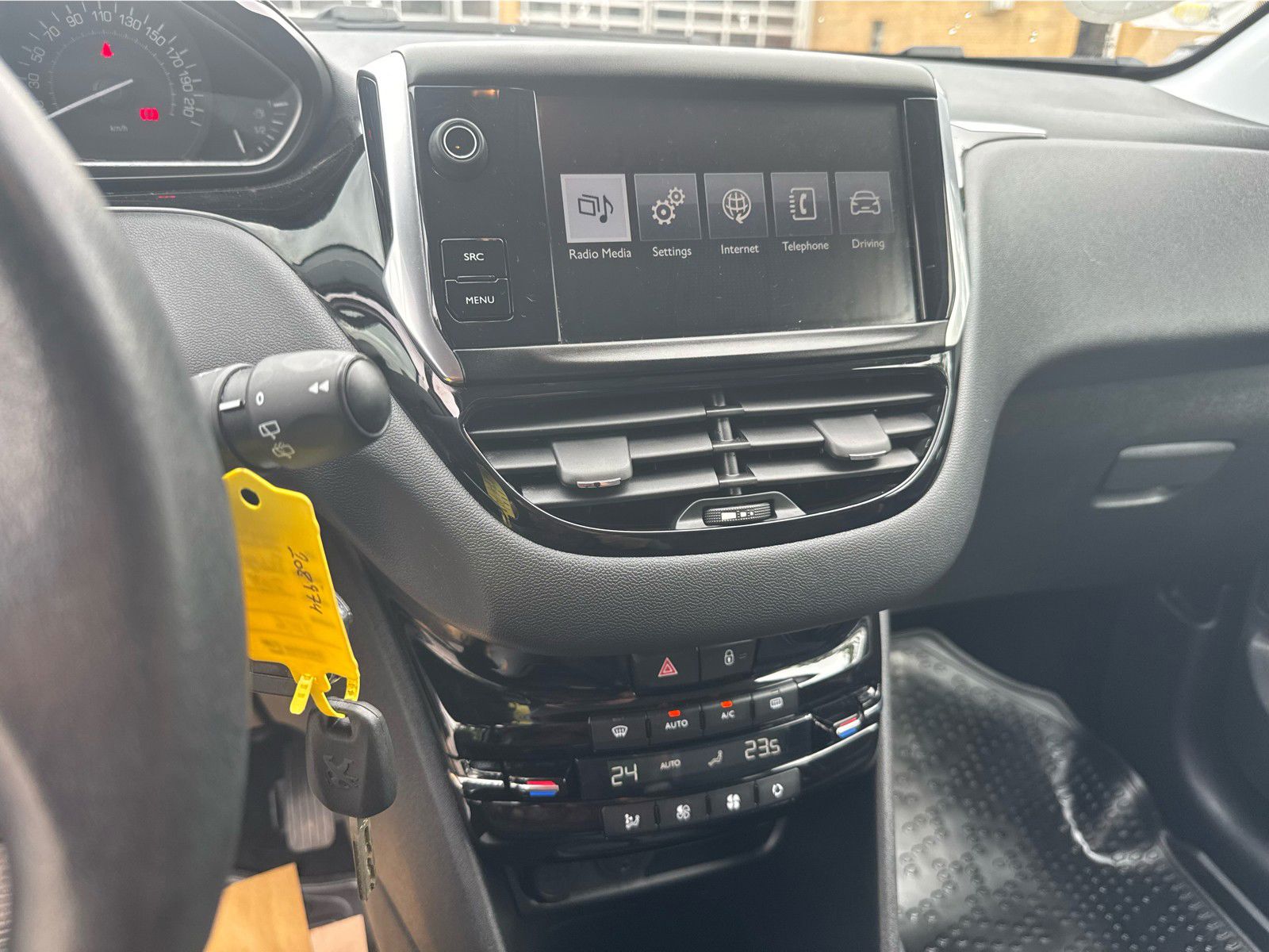 Billede af Peugeot 208 1,6 BlueHDi Chili Plus 100HK 5d