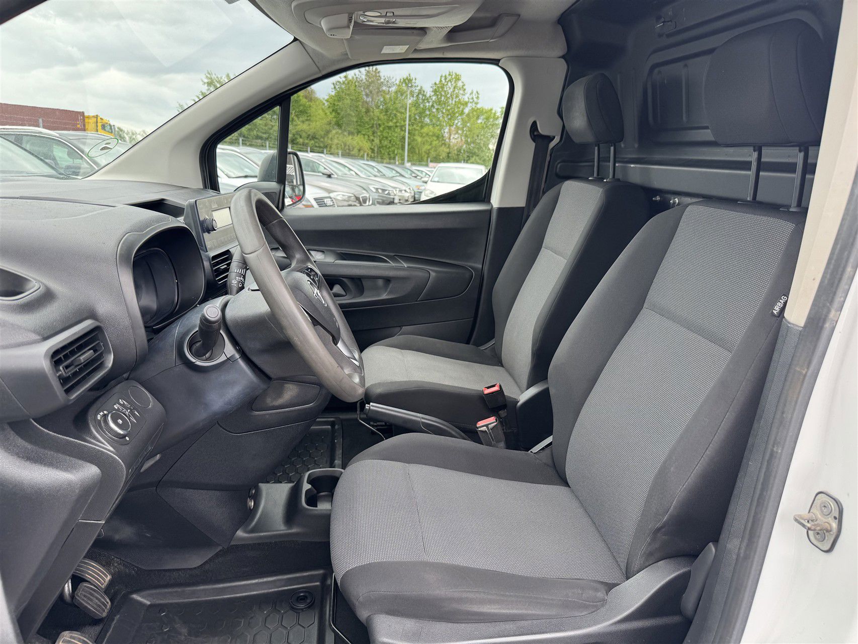 Billede af Opel Combo L2V2 1,5 D Essentia 102HK Van
