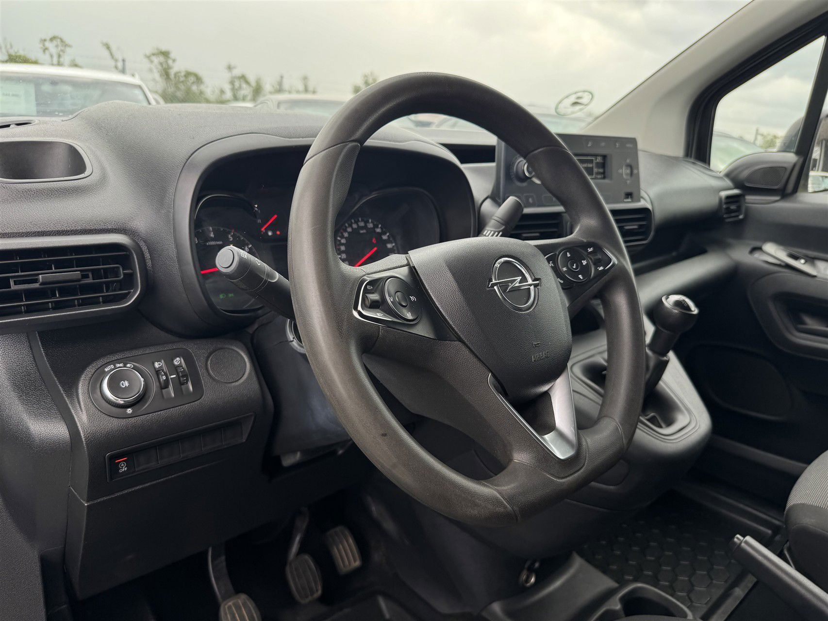Billede af Opel Combo L2V2 1,5 D Essentia 102HK Van
