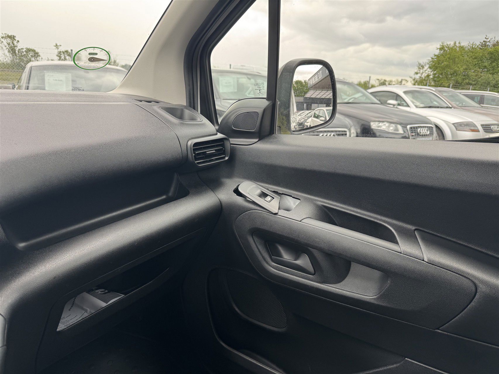 Billede af Opel Combo L2V2 1,5 D Essentia 102HK Van